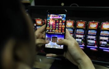 Menteri Komdigi: 200 Ribu Anak Indonesia Terpapar Judi Online, Ada yang Usia di Bawah 10 Tahun